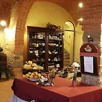 Resort-le Terre Dei Cavalieri 3*